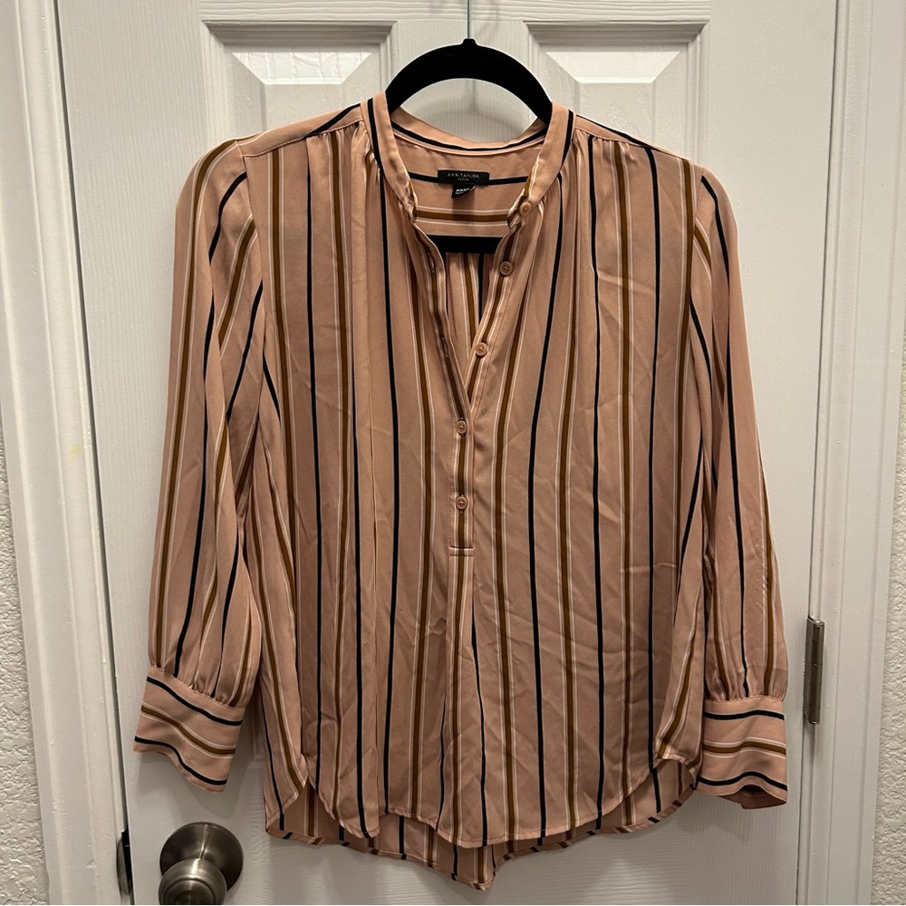 Ann Taylor blouse size XXS